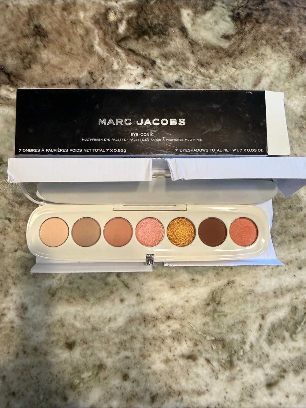 Marc Jacobs Eye-Conic Fantascene